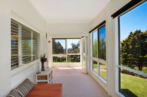 St Raphael - Redcliffe Tourism 9