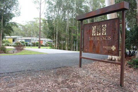 The Francis Retreat - Redcliffe Tourism 1