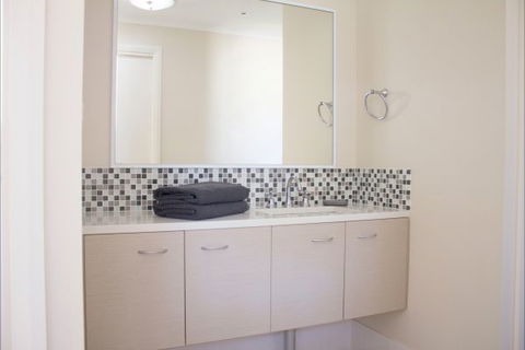 The Francis Retreat - Redcliffe Tourism 4