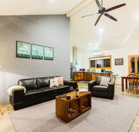 Alpine Edge Accommodation - Redcliffe Tourism
