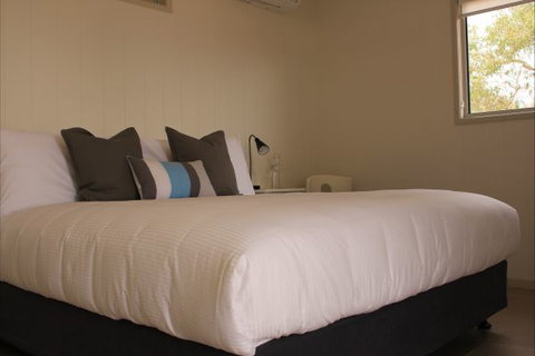 Cooper's Country Lodge - Redcliffe Tourism 0