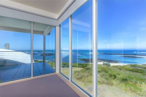 Mr - Redcliffe Tourism 2