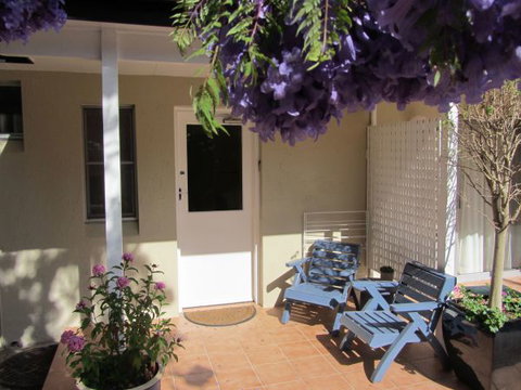 Jacaranda Bed And Breakfast - Redcliffe Tourism 1