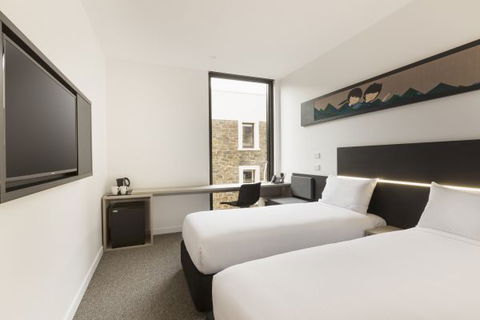 Ibis Adelaide - Redcliffe Tourism 1