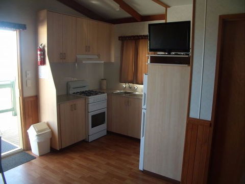 Elliston Waterloo Bay Tourist Park - Redcliffe Tourism 6