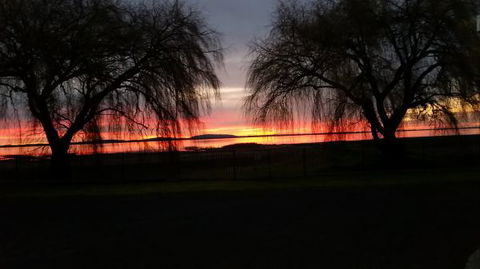 Lake Colac Caravan Park - Redcliffe Tourism 3