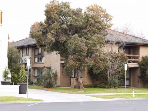 Ovens CBD Apartment 3 - Redcliffe Tourism 4