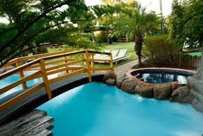 Swan Hill Resort - Redcliffe Tourism 2