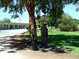 Lazy River Motor Inn - Redcliffe Tourism 4