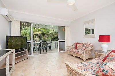 Apartments At The White House Port Douglas - Redcliffe Tourism 2