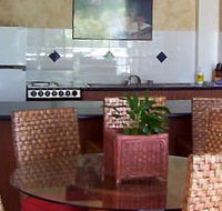 Burleigh Palms Holiday Apartments - Redcliffe Tourism