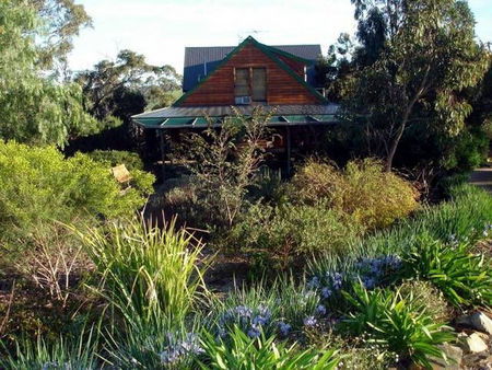 The Stumps B&B - Redcliffe Tourism 0