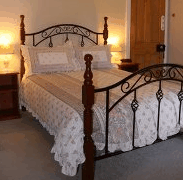 Cambridge House - Redcliffe Tourism 3