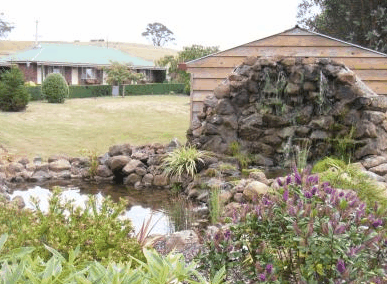 Kentish Hills Retreat - Redcliffe Tourism 0