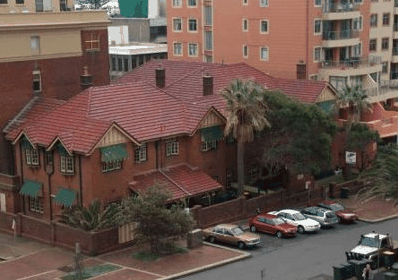 Newcastle Beach YHA - Redcliffe Tourism