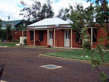 Ross Motel - Redcliffe Tourism 2