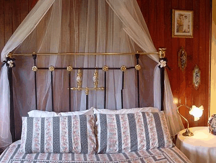 Hamilton Old School House Cottages - Redcliffe Tourism 4