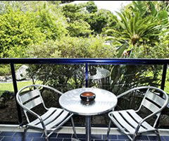 Adrift At Byron Bay - Redcliffe Tourism 2