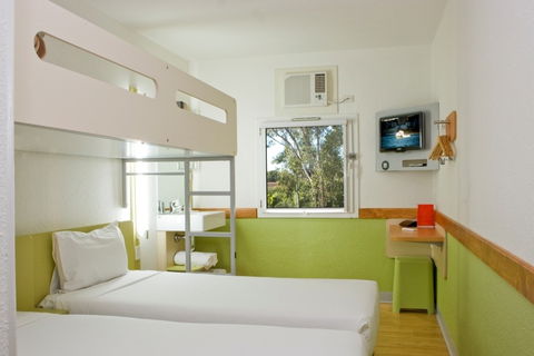 Ibis Budget Canberra - Redcliffe Tourism 3