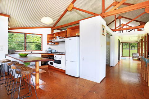 Tara - Redcliffe Tourism 2