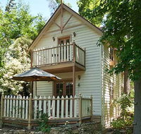 Aldgate Creek Cottage Bed and Breakfast - Redcliffe Tourism