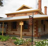 Clydesdale Cottage Bed  Breakfast - Redcliffe Tourism