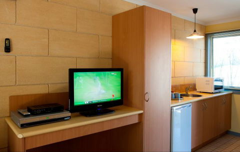 Portside Motel - Redcliffe Tourism 5