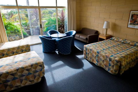 Portside Motel - Redcliffe Tourism 9