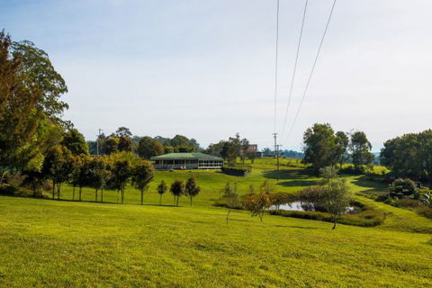 All About Me Bed And Breakfast - Redcliffe Tourism 7