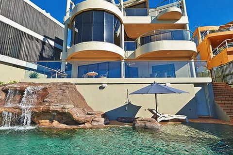 Bay View - Redcliffe Tourism 1