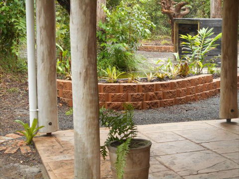 Byfield Cabins On Waterpark Creek - Redcliffe Tourism 4