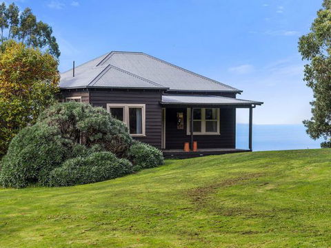 Cape Cottages - Redcliffe Tourism 1