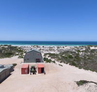 Fowlers Bay Beach House - Redcliffe Tourism