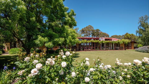 Mulberry Lodge Country Retreat - Redcliffe Tourism 0