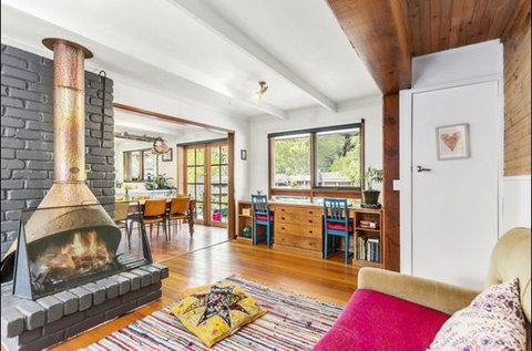 Ocean Groovers Getaway - Redcliffe Tourism 0