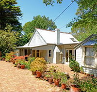 Sefton Cottage - Redcliffe Tourism