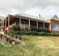 Shearer's Hill - Luxury Farm Stay - Redcliffe Tourism