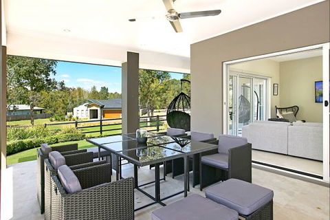 The Grape Escape Hunter Valley - Redcliffe Tourism 9