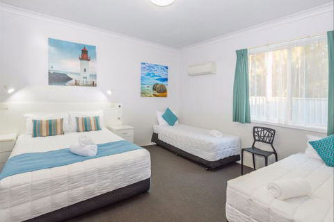 The Esplanade Motel - Redcliffe Tourism 6