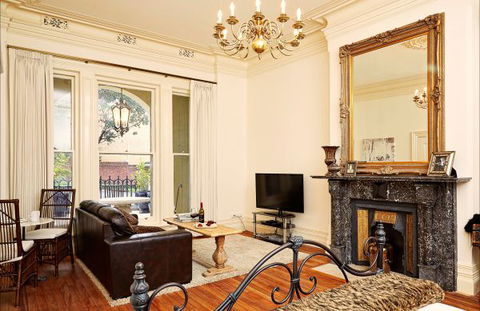The Suites, Villa Belgravia - Redcliffe Tourism 4