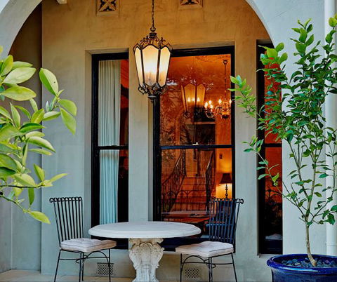 The Suites, Villa Belgravia - Redcliffe Tourism 9