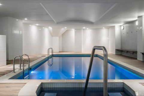 Trumper Loft - Redcliffe Tourism 6