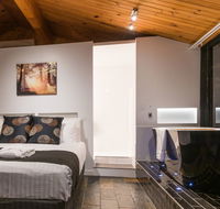 Waterfall Springs Retreat and Wildlife Sanctuary - Redcliffe Tourism