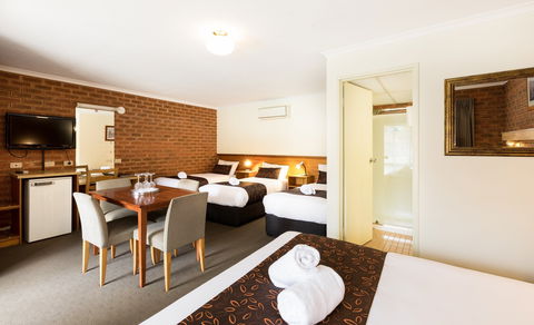 Advance Motel - Redcliffe Tourism 2