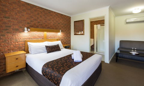 Advance Motel - Redcliffe Tourism 3