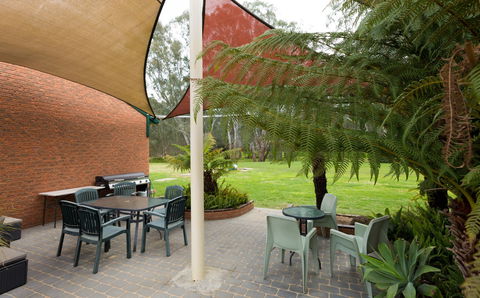 Advance Motel - Redcliffe Tourism 8