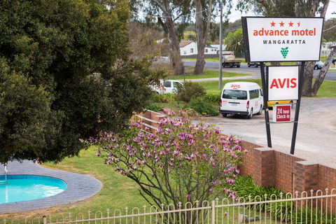 Advance Motel - Redcliffe Tourism 9