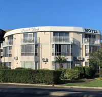 Beach Park Motel - Redcliffe Tourism