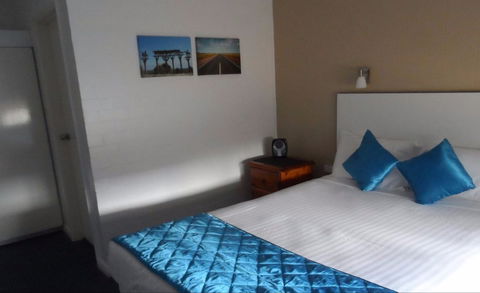 Bidgee Motor Inn - Redcliffe Tourism 0