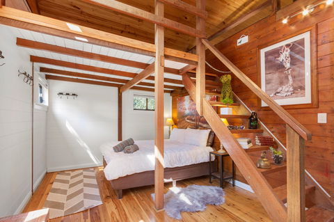Blue Apple Lodge - Redcliffe Tourism 3